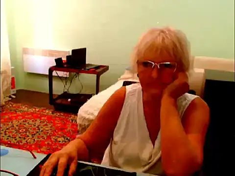 Natali7634 online show from 09-15-25, 07:52