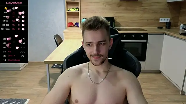 Snapshot of Larstar01 chatting on 01-18-25, 09:02 Larstar01 online show from 01-18-25, 09:02