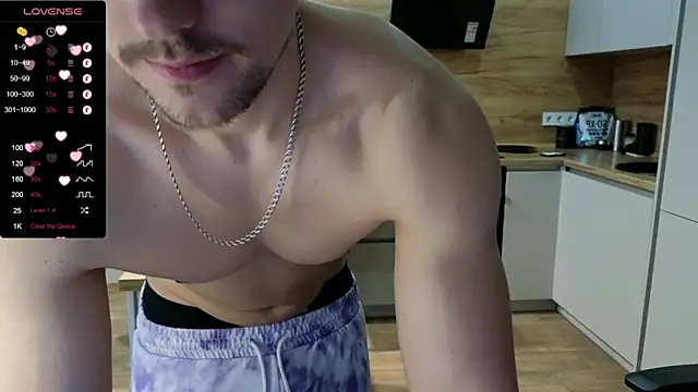 Snapshot of Larstar01 chatting on 01-25-25, 09:04 Larstar01 online show from 01-25-25, 09:04