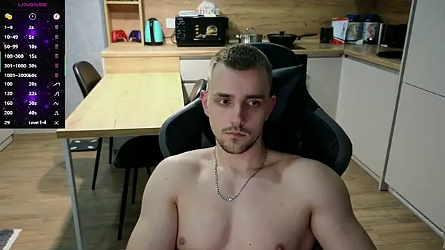 Snapshot of Larstar01 chatting on 03-09-25, 12:00 Larstar01 online show from 03-09-25, 12:00