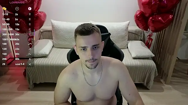 Snapshot of Larstar01 chatting on 09-26-25, 10:03 Larstar01 online show from 09-26-25, 10:03