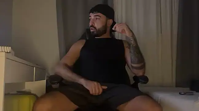 MiloCtc online show from 02-11-25, 02:25