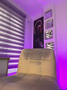 babybriexxx online show from 12-19-24, 04:46