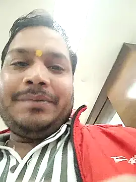 Snapshot of DeepakXxxR86 chatting on 11-21-25, 01:43 DeepakXxxR86 online show from 11-21-25, 01:43