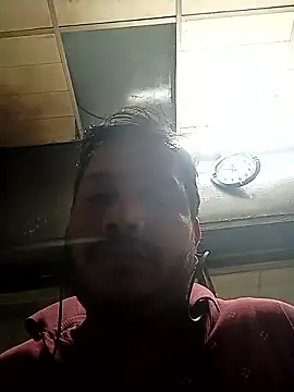 Snapshot of DeepakXxxR86 chatting on 11-25-25, 06:19 DeepakXxxR86 online show from 11-25-25, 06:19