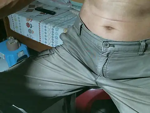 triangle0623 online show from 10-01-25, 10:21