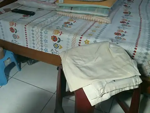 triangle0623 online show from 10-29-25, 09:11