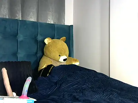 Petite lexii online show from 11-11-25, 03:23