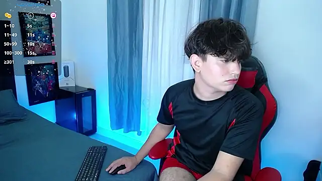 Snapshot of andyboy- chatting on 12-07-24, 11:12 andyboy- online show from 12-07-24, 11:12