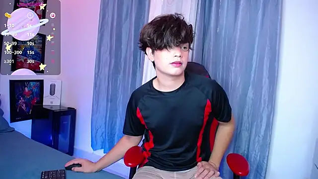 Snapshot of andyboy- chatting on 02-12-25, 09:54 andyboy- online show from 02-12-25, 09:54