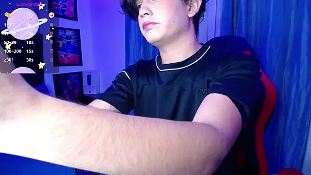 Snapshot of andyboy- chatting on 02-20-25, 11:54 andyboy- online show from 02-20-25, 11:54