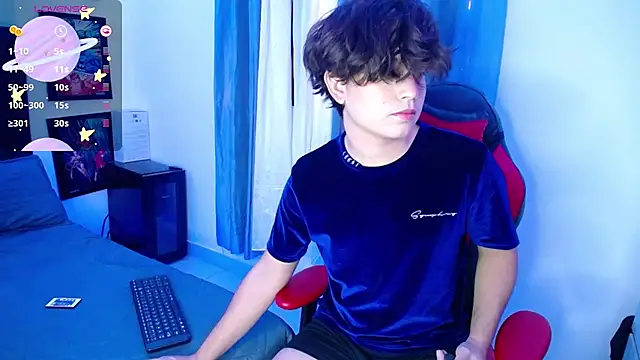 Snapshot of andyboy- chatting on 03-04-25, 09:22 andyboy- online show from 03-04-25, 09:22