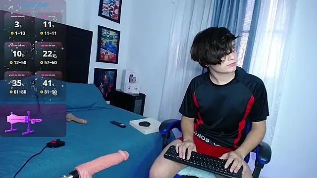 Snapshot of andyboy- chatting on 10-09-25, 09:57 andyboy- online show from 10-09-25, 09:57