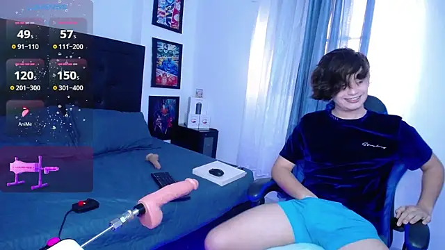 Snapshot of andyboy- chatting on 10-22-25, 09:36 andyboy- online show from 10-22-25, 09:36