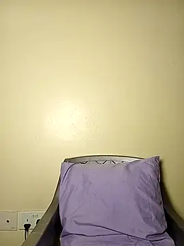 Ayrella02 online show from 09-11-25, 01:39