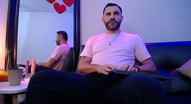 Snapshot of jonasbeards chatting on 02-08-25, 11:02 jonasbeards online show from 02-08-25, 11:02