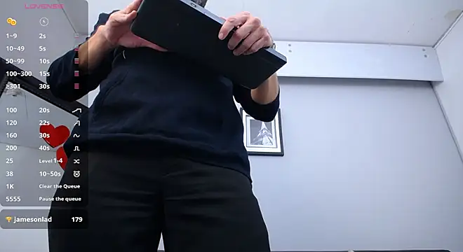 Snapshot of jonasbeards chatting on 02-17-25, 09:30 jonasbeards online show from 02-17-25, 09:30