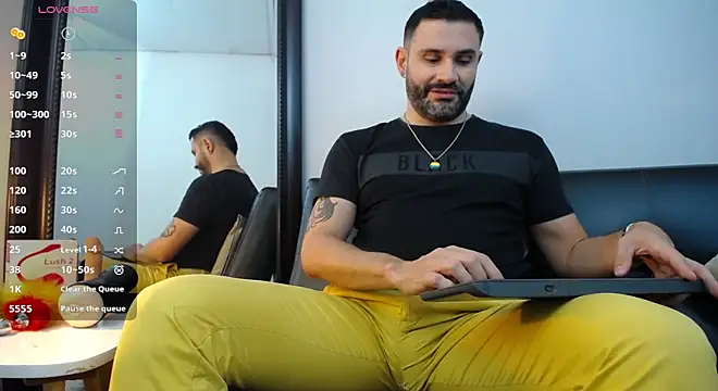 Snapshot of jonasbeards chatting on 02-18-25, 07:19 jonasbeards online show from 02-18-25, 07:19