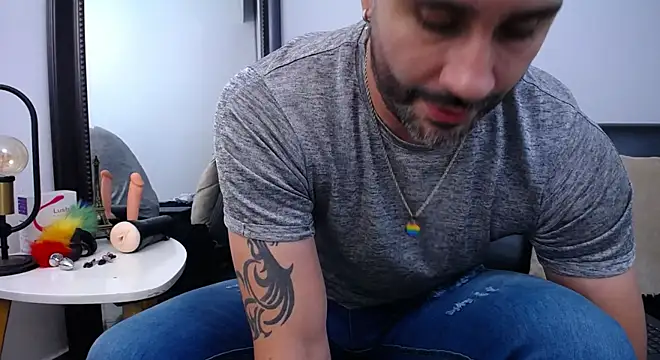 Snapshot of jonasbeards chatting on 03-11-25, 07:14 jonasbeards online show from 03-11-25, 07:14