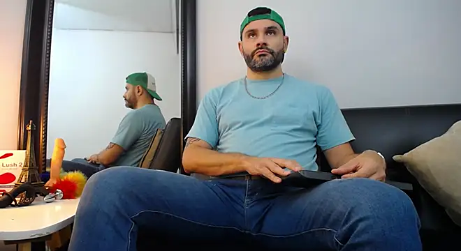 Snapshot of jonasbeards chatting on 03-17-25, 07:26 jonasbeards online show from 03-17-25, 07:26