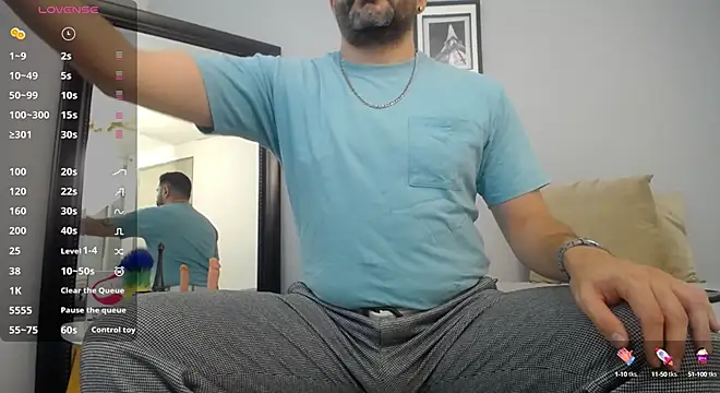 Snapshot of jonasbeards chatting on 09-20-25, 07:37 jonasbeards online show from 09-20-25, 07:37