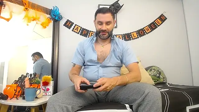 Snapshot of jonasbeards chatting on 10-23-25, 03:00 jonasbeards online show from 10-23-25, 03:00