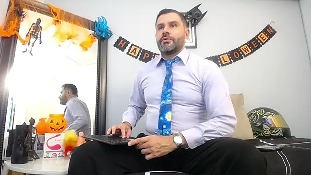 Snapshot of jonasbeards chatting on 10-28-25, 03:04 jonasbeards online show from 10-28-25, 03:04