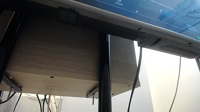 Snapshot of jonasbeards chatting on 10-31-25, 12:17 jonasbeards online show from 10-31-25, 12:17