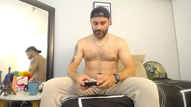 Snapshot of jonasbeards chatting on 11-07-25, 03:01 jonasbeards online show from 11-07-25, 03:01