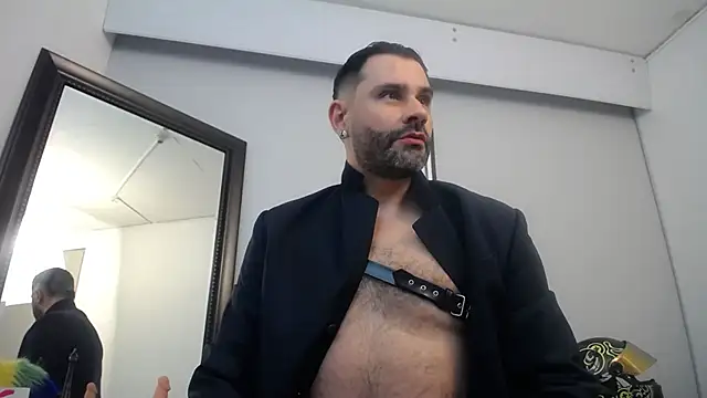 Snapshot of jonasbeards chatting on 11-08-25, 08:18 jonasbeards online show from 11-08-25, 08:18