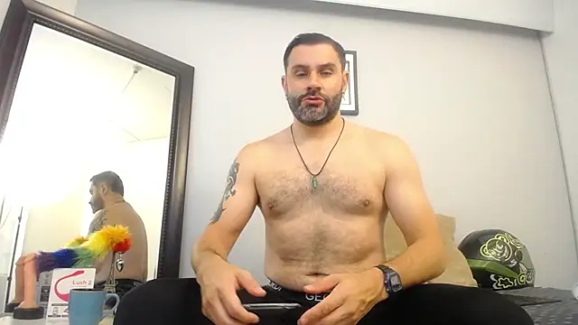 Snapshot of jonasbeards chatting on 11-19-25, 03:12 jonasbeards online show from 11-19-25, 03:12