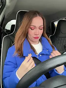 Snapshot of LavenderHot chatting on 12-13-24, 04:33 LavenderHot online show from 12-13-24, 04:33