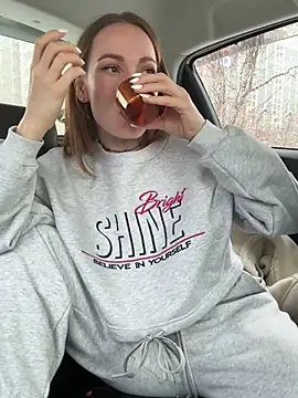 Snapshot of LavenderHot chatting on 01-08-25, 05:48 LavenderHot online show from 01-08-25, 05:48