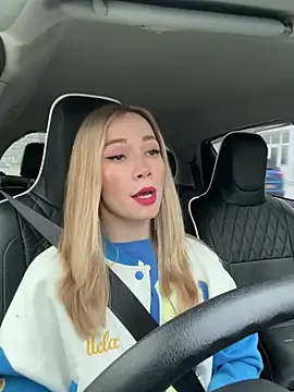 Snapshot of LavenderHot chatting on 01-22-25, 03:20 LavenderHot online show from 01-22-25, 03:20