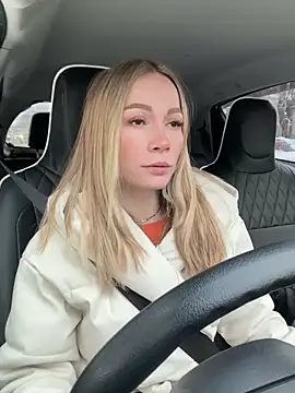 Snapshot of LavenderHot chatting on 01-27-25, 03:15 LavenderHot online show from 01-27-25, 03:15