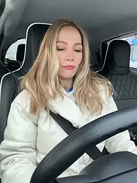 Snapshot of LavenderHot chatting on 02-09-25, 02:38 LavenderHot online show from 02-09-25, 02:38