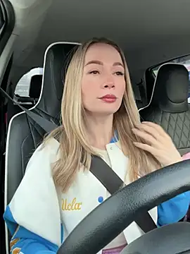 Snapshot of LavenderHot chatting on 02-16-25, 02:20 LavenderHot online show from 02-16-25, 02:20