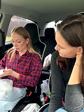 Snapshot of LavenderHot chatting on 09-11-25, 02:33 LavenderHot online show from 09-11-25, 02:33