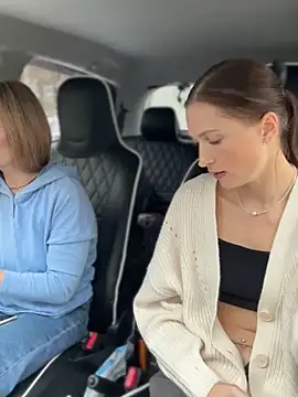 Snapshot of LavenderHot chatting on 10-08-25, 02:09 LavenderHot online show from 10-08-25, 02:09