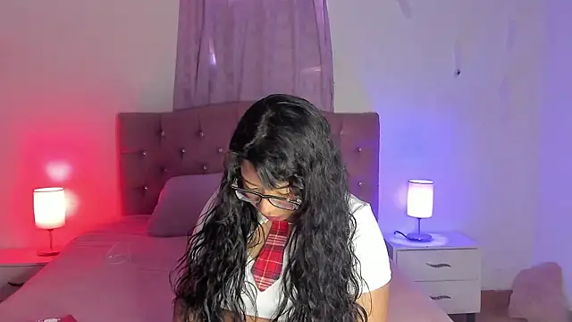 Latinabombsheell online show from 11-22-25, 03:44