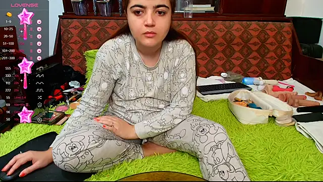 Snapshot of Anasunshine12 chatting on 11-06-25, 04:52 Anasunshine12 online show from 11-06-25, 04:52