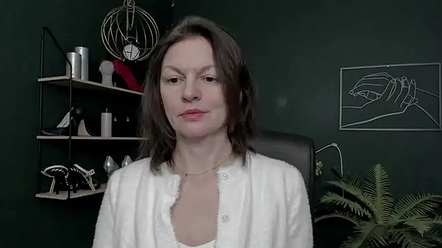 VivianWILD online show from 01-14-26, 07:03