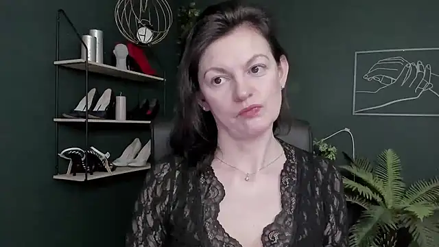 VivianWILD online show from 02-27-26, 07:30