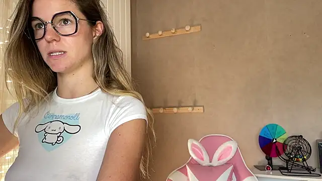 lucie mehott online show from 09-27-25, 09:14