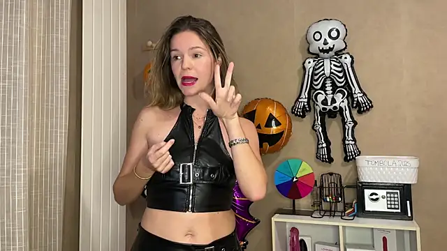 lucie mehott online show from 10-10-25, 06:18