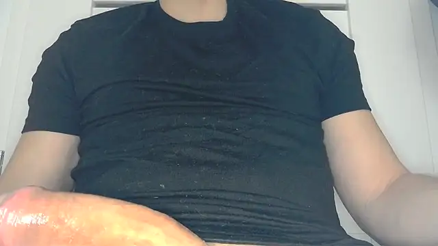 Snapshot of wannalickyourwetpussybb chatting on 12-30-24, 11:37 wannalickyourwetpussybb online show from 12-30-24, 11:37