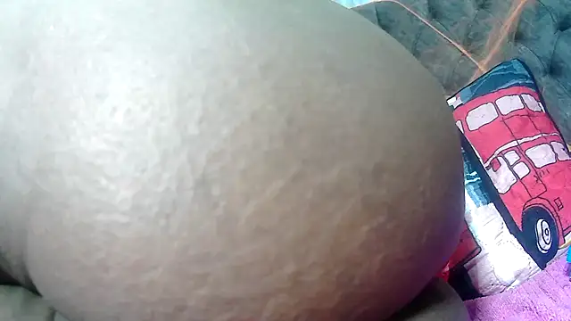 Snapshot of RACHELL__HOT chatting on 10-15-25, 07:03 RACHELL HOT online show from 10-15-25, 07:03