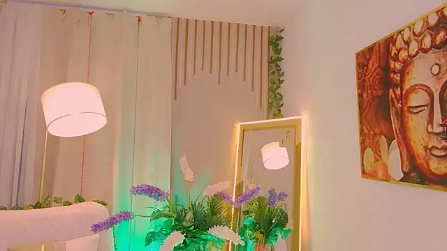 Snapshot of Miss_ash chatting on 01-28-25, 11:28 Miss ash online show from 01-28-25, 11:28