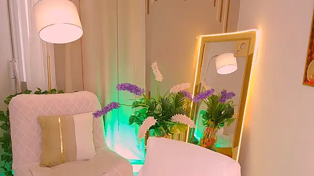 Snapshot of Miss_ash chatting on 02-08-25, 09:15 Miss ash online show from 02-08-25, 09:15