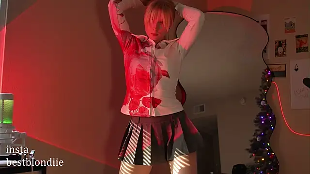 Snapshot of bestblonde chatting on 01-09-25, 11:24 bestblonde online show from 01-09-25, 11:24